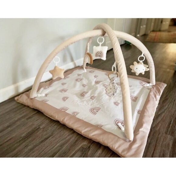 New Washable Tummy Time Mat, Baby Play Gym with 6 Featured Toys and 12 Milestone